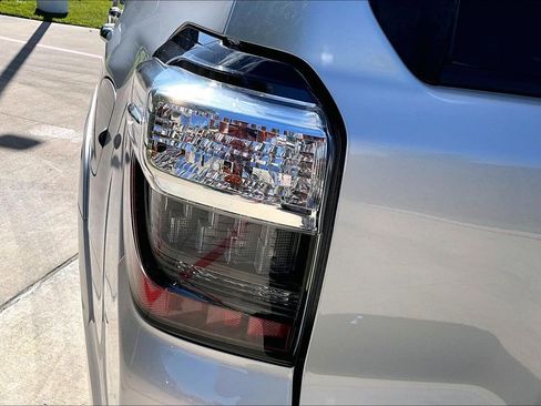 Used 2014 Toyota 4Runner Limited RWD image 43