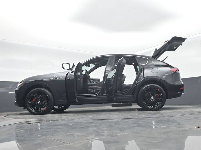 Used 2023 Maserati Levante GT AWD/4WD image 73