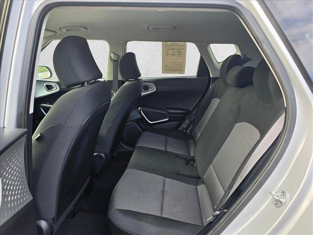Used 2020 Kia Soul LX FWD image 17