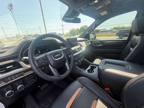 Used 2024 GMC Yukon XL AT4 w/ Max Trailering Package AWD/4WD image 14