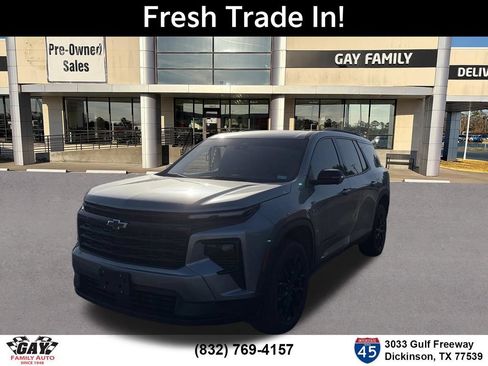 Used 2024 Chevrolet Traverse LT w/ Midnight/Sport Edition FWD image 3