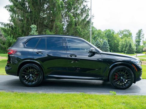 Used 2021 BMW X5 M50i AWD/4WD image 2