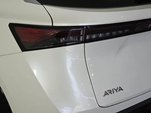 Used 2024 Nissan Ariya FWD image 30