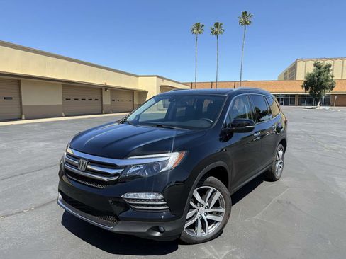 Used 2017 Honda Pilot Elite image 3