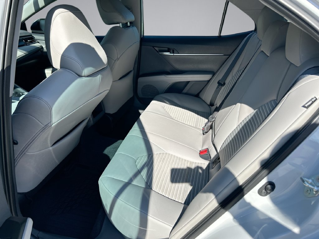 Used 2024 Toyota Camry SE FWD image 28