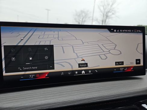 New 2026 BMW 330i Sedan w/ Premium Package image 24