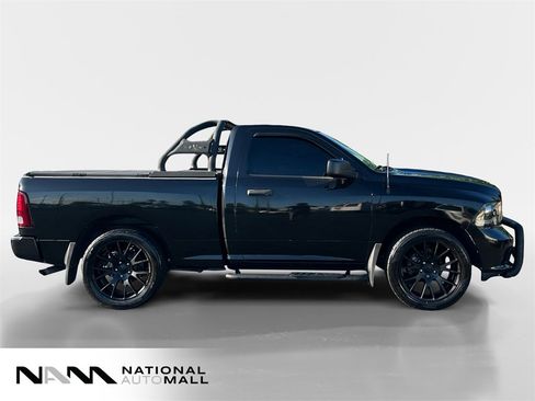 Used 2015 RAM 1500 Express w/ Black Ram 1500 Express Group image 6