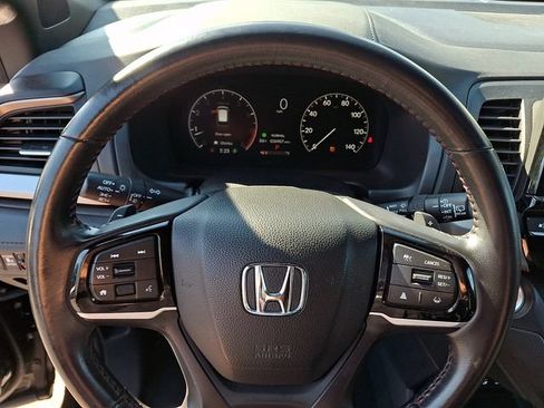Used 2025 Honda Odyssey Sport-L image 21