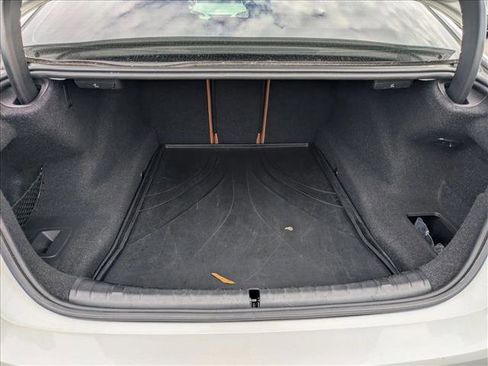 Used 2023 BMW 540i w/ Premium Package image 19