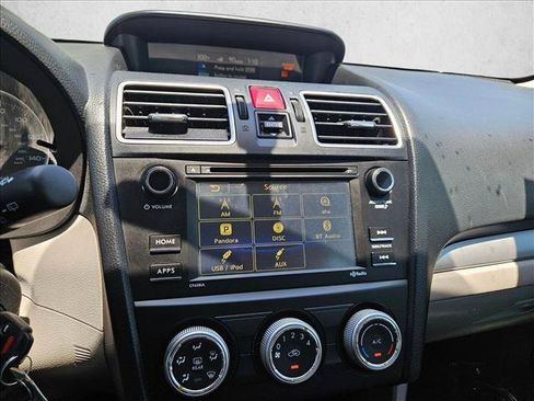 Used 2017 Subaru Forester 2.5i AWD/4WD image 13