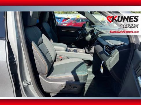 New 2026 GMC Acadia AT4 w/ LPO, Floor Liner Package image 18