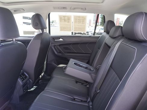 Used 2022 Volkswagen Tiguan SE FWD image 10