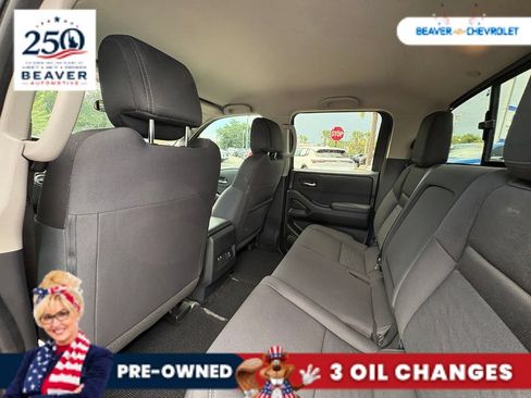 Used 2024 Nissan Frontier SV w/ SV Convenience Package RWD image 15
