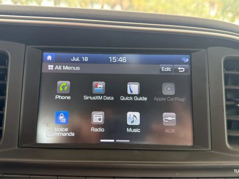 Used 2020 Hyundai Elantra SEL FWD image 32