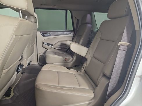 Used 2017 GMC Yukon SLT w/ Premium Edition RWD image 12