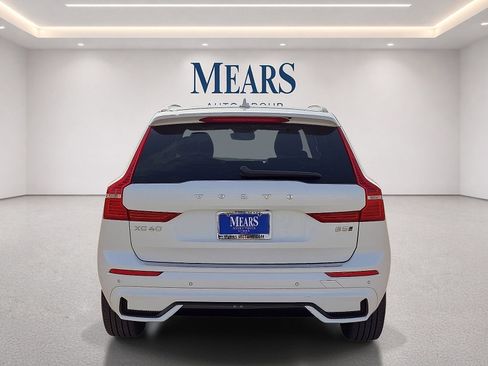 Used 2024 Volvo XC60 B5 Plus w/ Protection Package Premier AWD/4WD image 5
