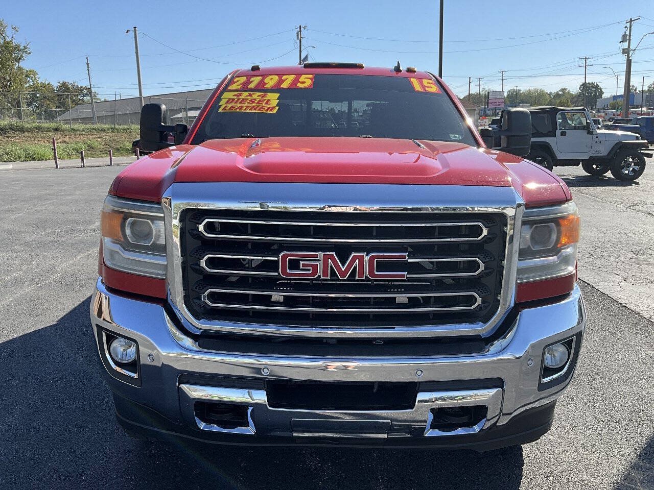 Used 2015 GMC Sierra 2500 SLT w/ Duramax Plus Package AWD/4WD image 8