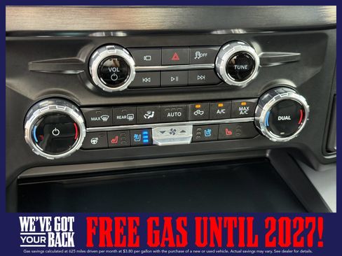 New 2026 Ford F250 Lariat w/ Black Appearance Package AWD/4WD image 21