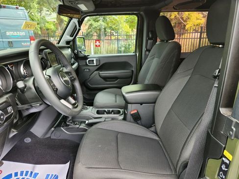 Used 2023 Jeep Wrangler Sport S image 14