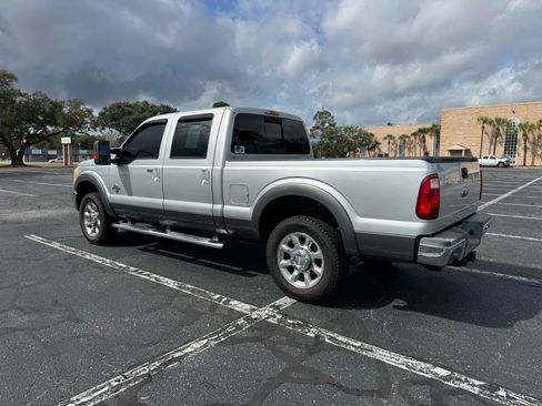 Used 2011 Ford F250 Lariat w/ Lariat Interior Pkg image 8