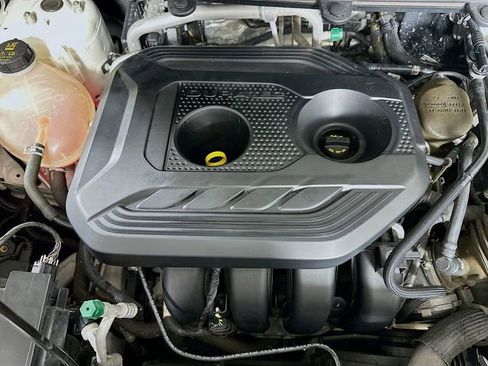 Used 2019 Ford EcoSport SES w/ SES Black Appearance Package image 30