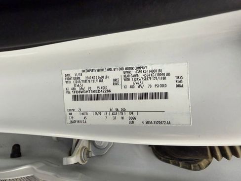 Used 2019 Ford F350 XL w/ Power Equipment Group AWD/4WD image 17