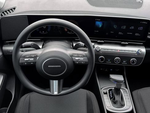 New 2026 Hyundai Kona SE image 17