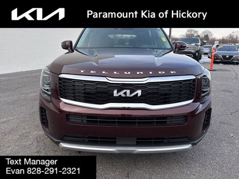 Used 2022 Kia Telluride LX image 2