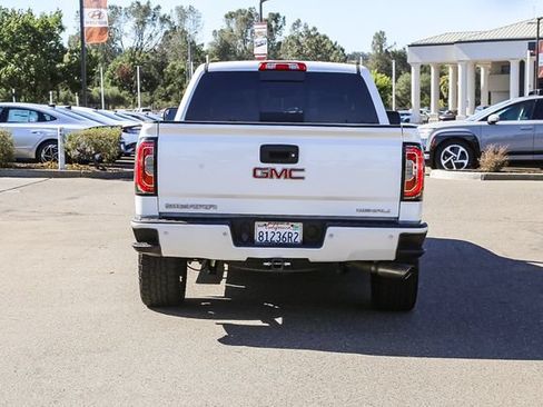 Used 2017 GMC Sierra 1500 Denali AWD/4WD image 4