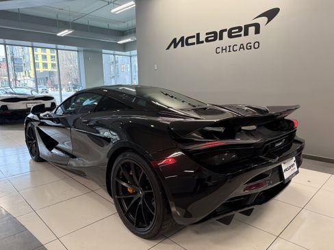 Used 2019 McLaren 720S image 2