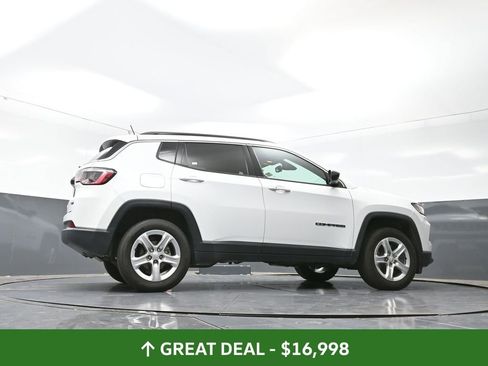 Used 2023 Jeep Compass Latitude image 51