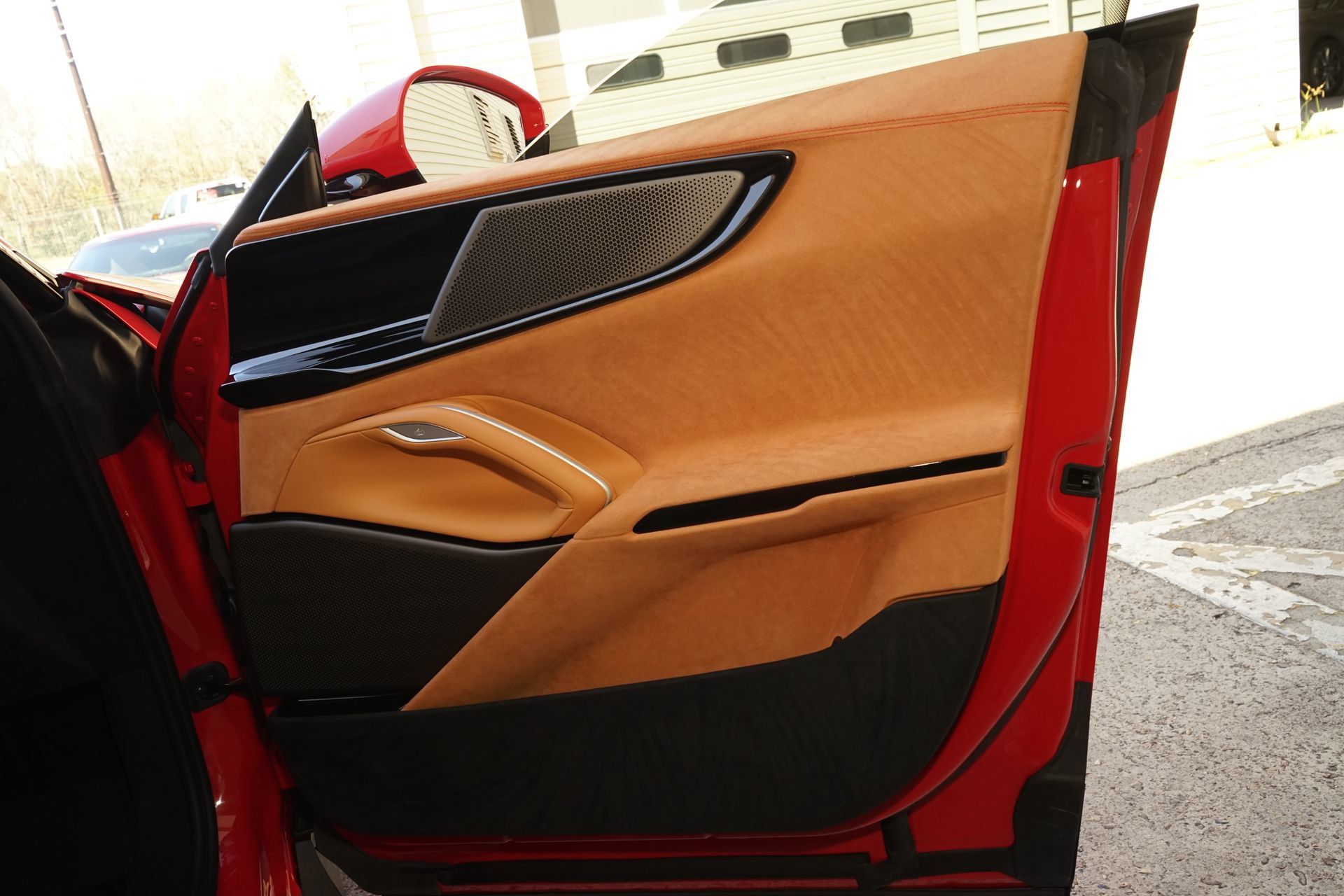 Used 2025 Ferrari Purosangue AWD/4WD image 23