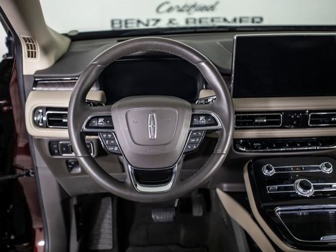 Used 2022 Lincoln Nautilus Reserve w/ Equipment Group 202A AWD/4WD image 23