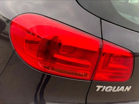 Used 2016 Volkswagen Tiguan S image 27