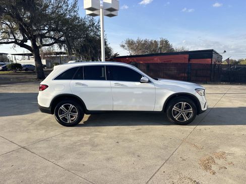 Certified 2022 Mercedes-Benz GLC 300 image 2