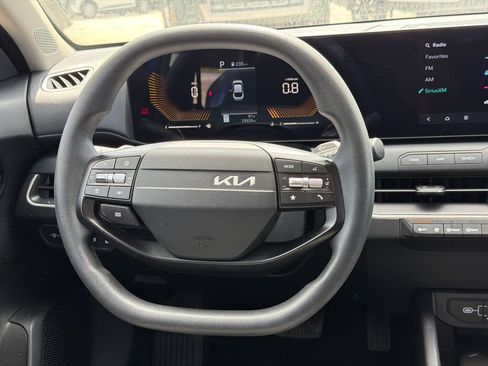 Used 2025 Kia K4 FWD image 23
