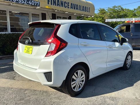 Used 2017 Honda Fit LX image 3