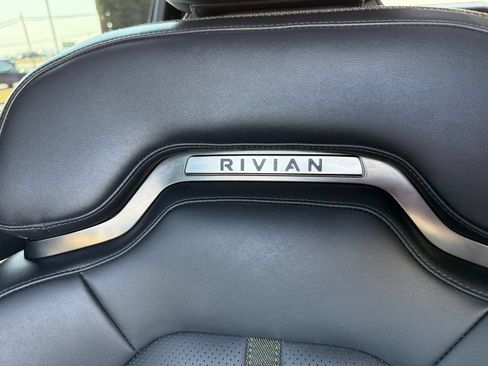 Used 2022 Rivian R1T Launch Edition AWD/4WD image 32