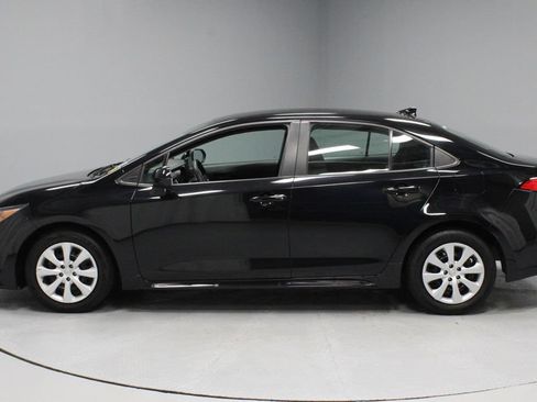 Used 2024 Toyota Corolla LE FWD image 7