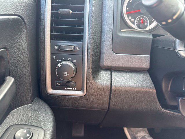 Used 2014 RAM 1500 Express AWD/4WD image 24