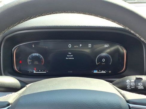 New 2026 Jeep Grand Wagoneer L 4WD w/ Premium Group I image 12