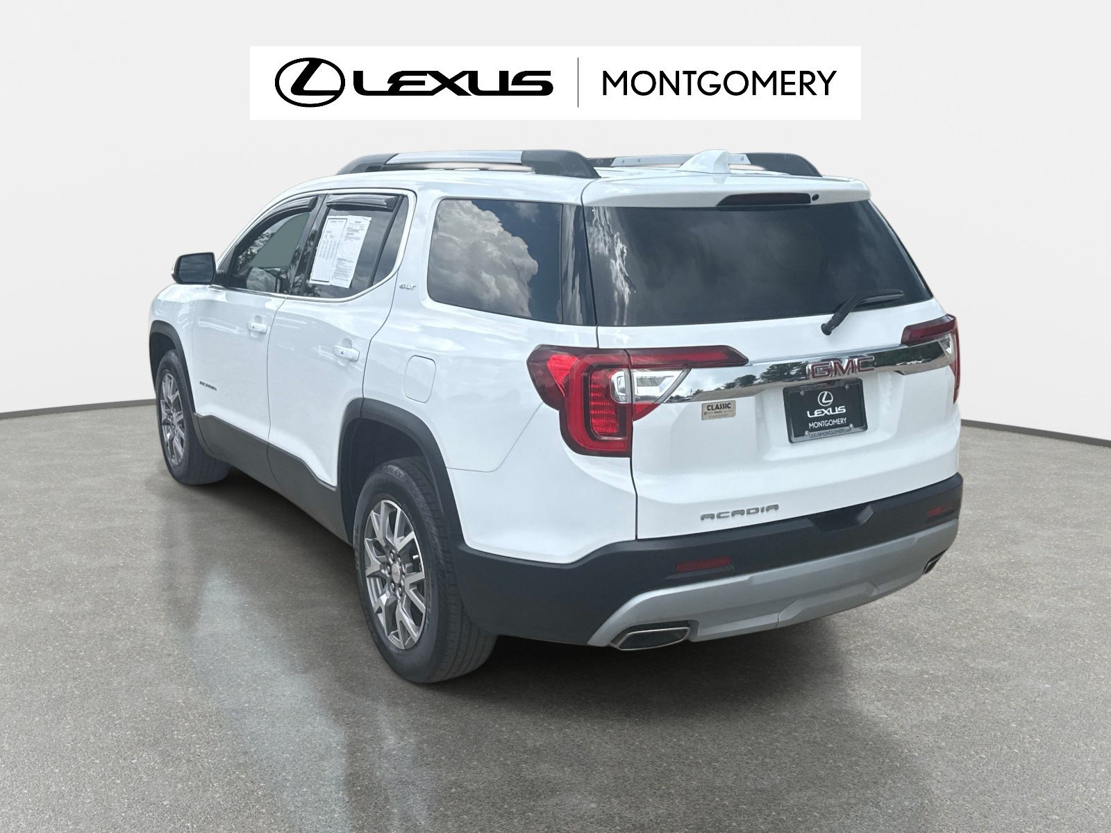 Used 2021 GMC Acadia SLT w/ Premium Package FWD image 5
