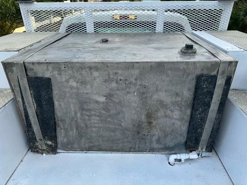Used 2012 Ford F550 2WD Regular Cab Super Duty w/ Payload Upgrade Pkg image 17