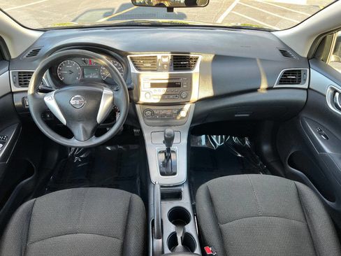 Used 2013 Nissan Sentra S image 27