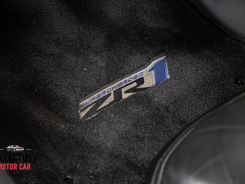 Used 2009 Chevrolet Corvette ZR1 w/ Preferred Equipment Group RWD image 92