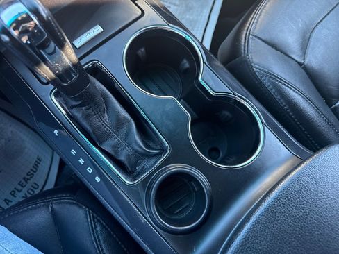 Used 2016 Ford Explorer XLT w/ Equipment Group 202A image 37