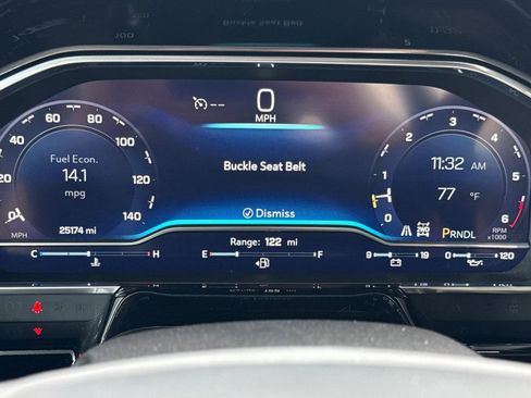 Used 2025 Chevrolet Silverado 2500 LT w/ Convenience Package image 37