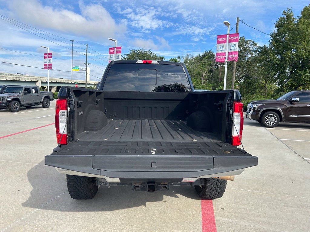 Used 2017 Ford F250 Lariat w/ Lariat Value Package AWD/4WD image 8