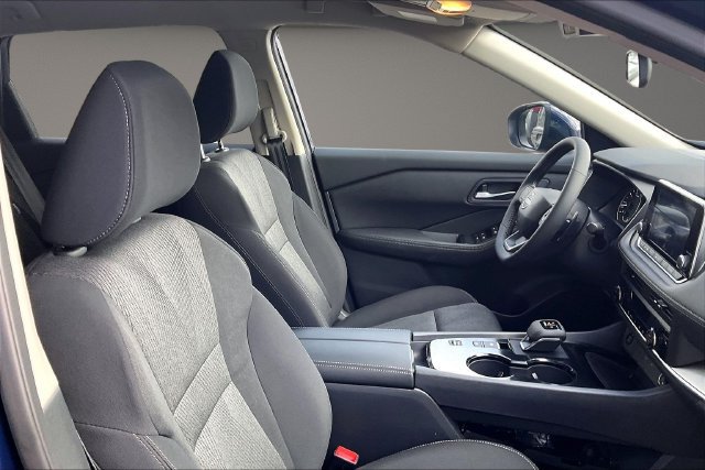 New 2027 Nissan Rogue SV w/ Cold Weather Package FWD image 10