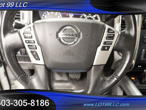 Used 2021 Nissan Titan SV w/ SV Convenience Package image 28